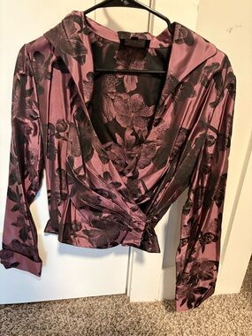Carmen Marc Valvo Dusty Rose Satin Floral Wrap Blouse